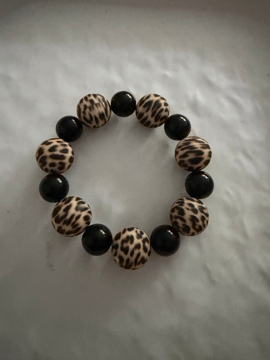 A_Bracelet perles animal beige et noir